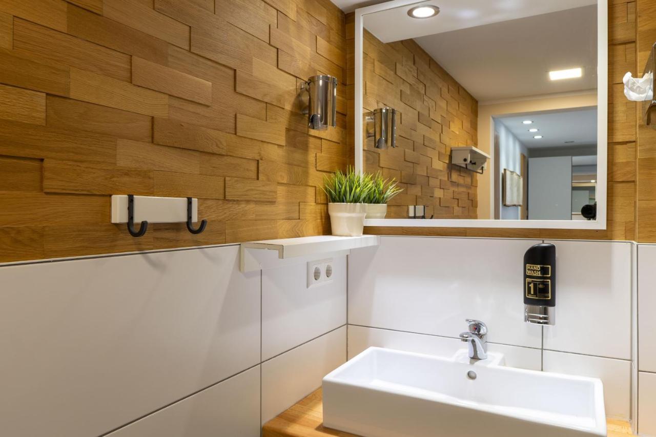 Hotel Post Mit Klimaanlage Neckarsulm Bagian luar foto