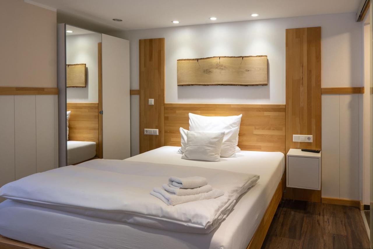 Hotel Post Mit Klimaanlage Neckarsulm Bagian luar foto