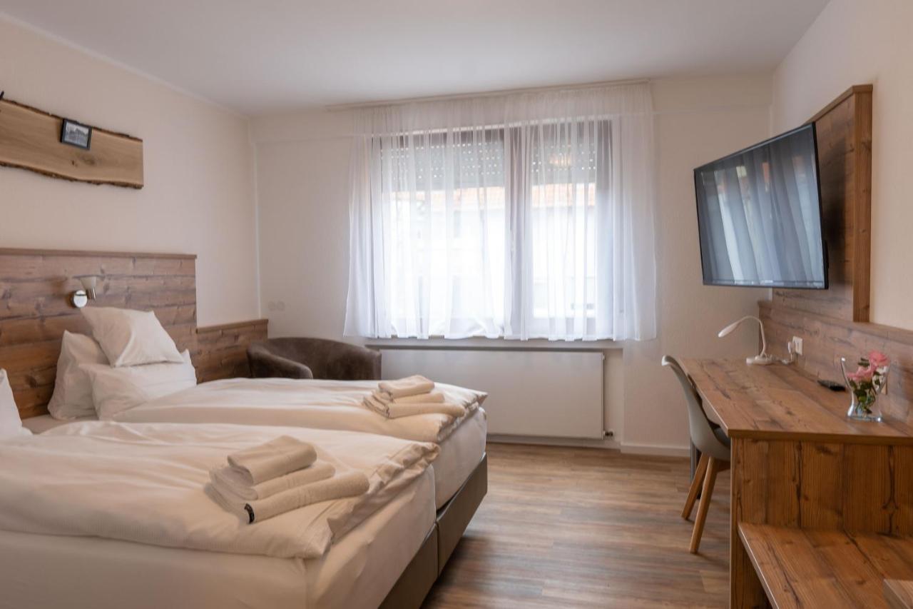 Hotel Post Mit Klimaanlage Neckarsulm Bagian luar foto