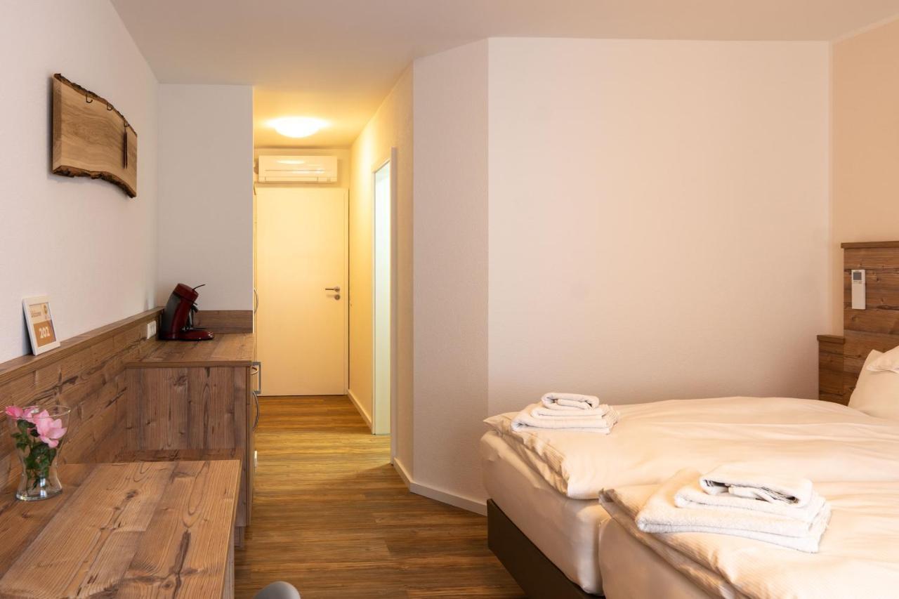 Hotel Post Mit Klimaanlage Neckarsulm Bagian luar foto