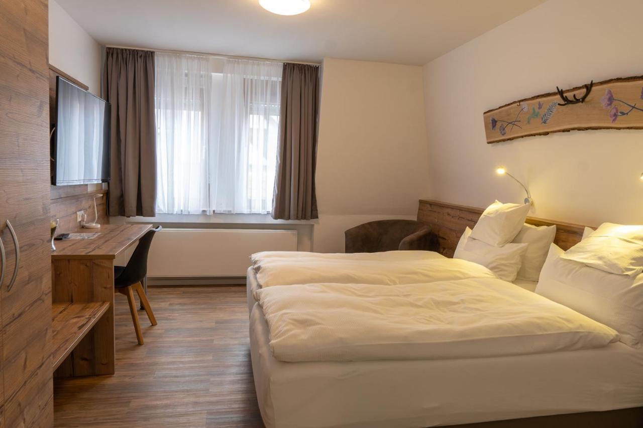 Hotel Post Mit Klimaanlage Neckarsulm Bagian luar foto