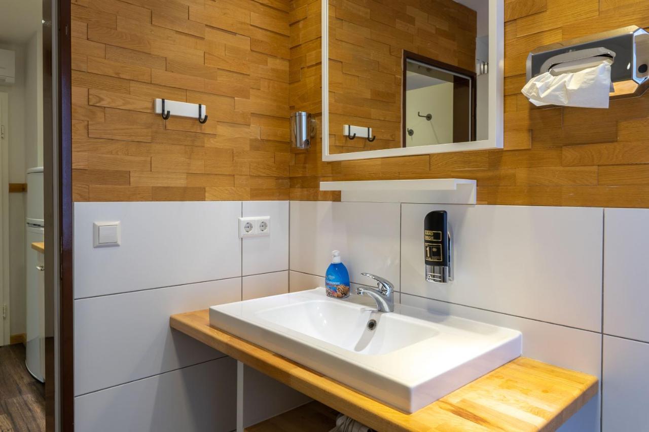 Hotel Post Mit Klimaanlage Neckarsulm Bagian luar foto